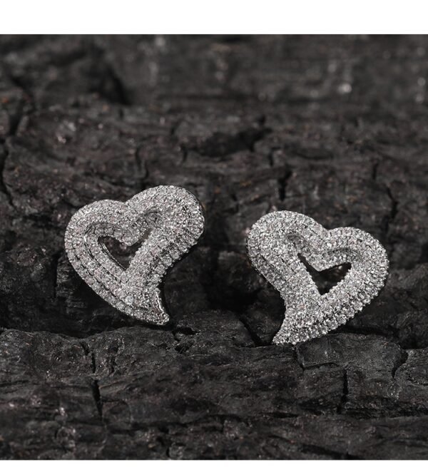 Zircon Hollow Love Heart Stud Earrings Micro-inlaid Retro - Image 6